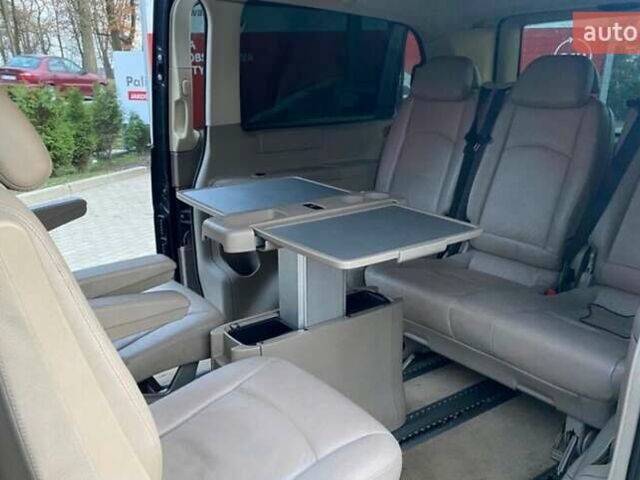 Серый Мерседес Виано, объемом двигателя 3.72 л и пробегом 496 тыс. км за 18999 $, фото 1 на Automoto.ua