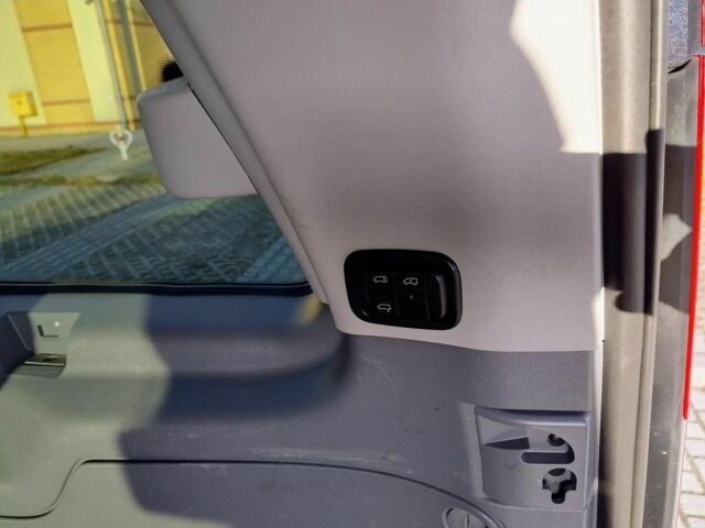 Серый Мерседес Виано, объемом двигателя 3 л и пробегом 226 тыс. км за 6700 $, фото 8 на Automoto.ua