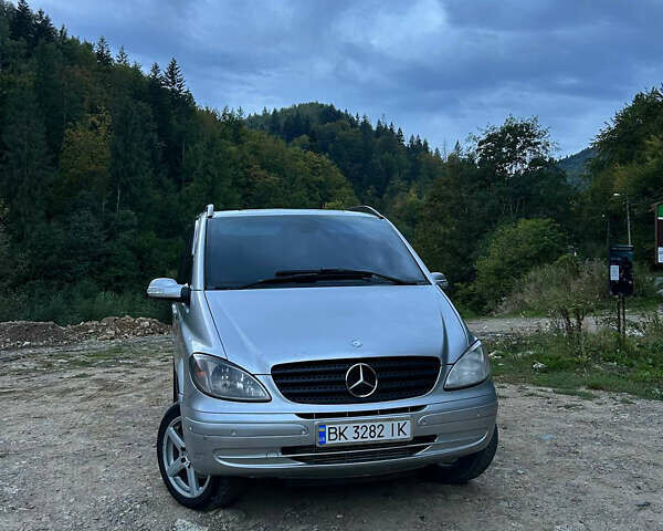 Сірий Мерседес Віано, об'ємом двигуна 2.15 л та пробігом 271 тис. км за 12800 $, фото 2 на Automoto.ua