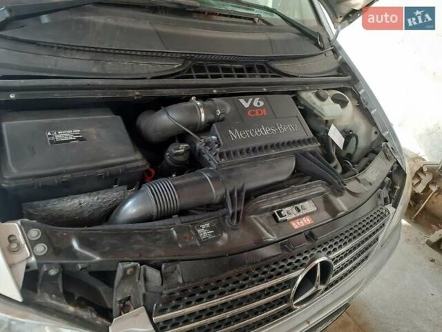 Серый Мерседес Виано, объемом двигателя 2.99 л и пробегом 333 тыс. км за 18788 $, фото 6 на Automoto.ua