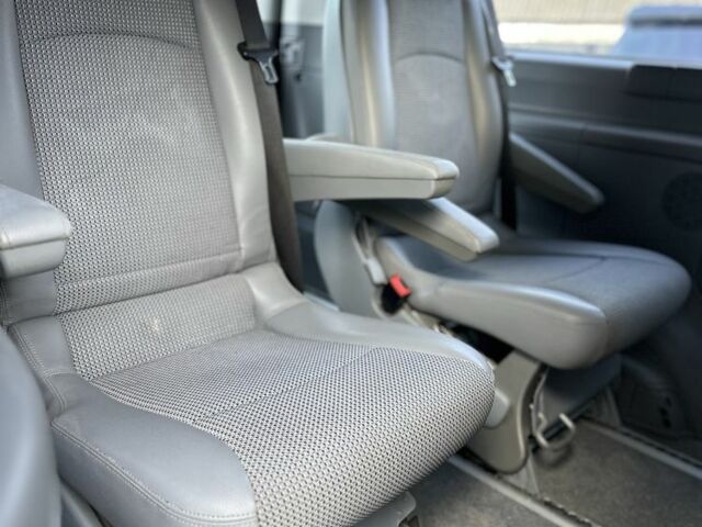 Сірий Мерседес Віано, об'ємом двигуна 2.2 л та пробігом 999 тис. км за 4500 $, фото 6 на Automoto.ua