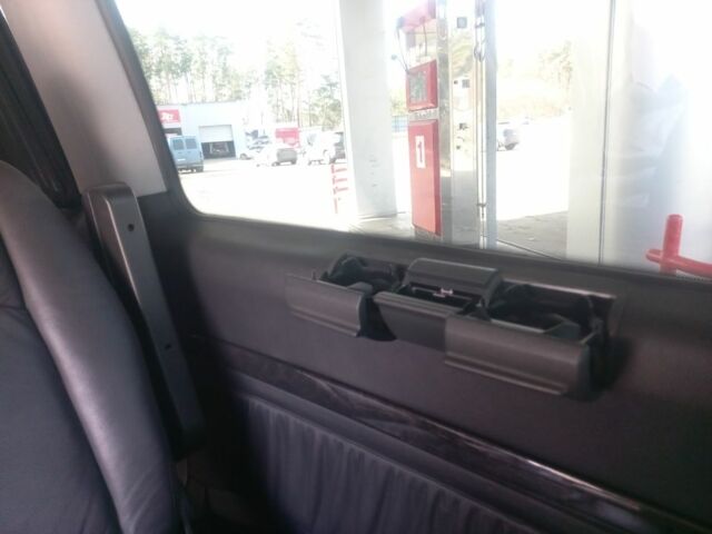 Сірий Мерседес Віано, об'ємом двигуна 2.1 л та пробігом 340 тис. км за 8200 $, фото 10 на Automoto.ua