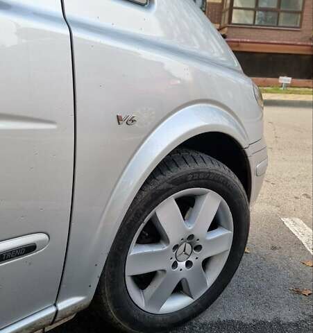 Серый Мерседес Виано, объемом двигателя 2.99 л и пробегом 372 тыс. км за 11300 $, фото 16 на Automoto.ua