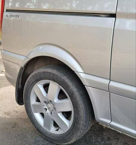 Серый Мерседес Виано, объемом двигателя 2.99 л и пробегом 372 тыс. км за 11300 $, фото 15 на Automoto.ua