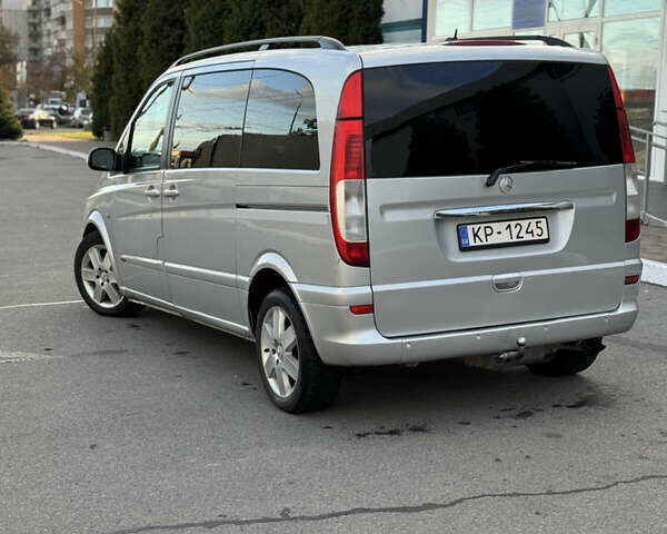 Серый Мерседес Виано, объемом двигателя 2.99 л и пробегом 340 тыс. км за 7500 $, фото 2 на Automoto.ua