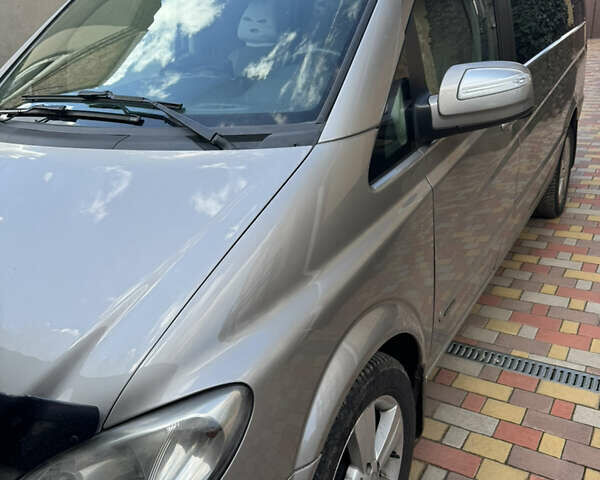 Сірий Мерседес Віано, об'ємом двигуна 2.14 л та пробігом 308 тис. км за 9900 $, фото 2 на Automoto.ua