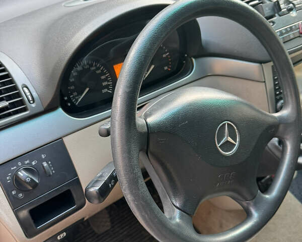 Сірий Мерседес Віано, об'ємом двигуна 2.14 л та пробігом 308 тис. км за 9900 $, фото 20 на Automoto.ua