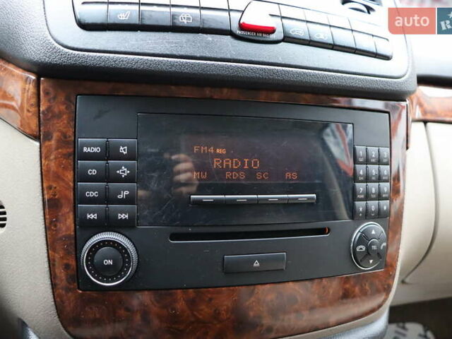 Серый Мерседес Виано, объемом двигателя 2.15 л и пробегом 327 тыс. км за 14900 $, фото 26 на Automoto.ua