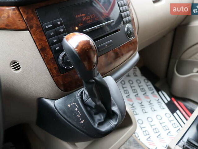 Серый Мерседес Виано, объемом двигателя 2.15 л и пробегом 327 тыс. км за 14900 $, фото 25 на Automoto.ua