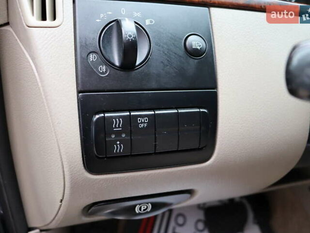 Серый Мерседес Виано, объемом двигателя 2.15 л и пробегом 327 тыс. км за 14900 $, фото 17 на Automoto.ua