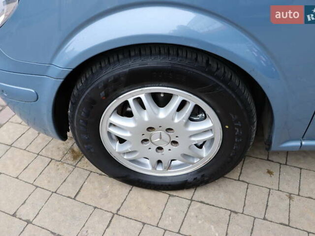 Серый Мерседес Виано, объемом двигателя 2.15 л и пробегом 327 тыс. км за 14900 $, фото 10 на Automoto.ua