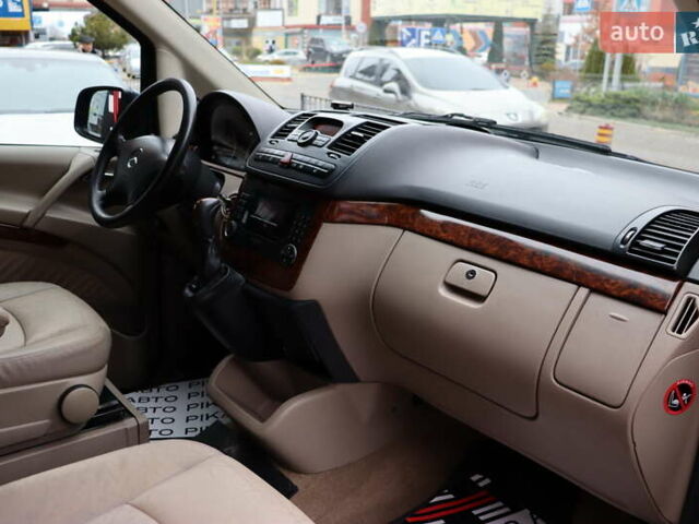 Серый Мерседес Виано, объемом двигателя 2.15 л и пробегом 327 тыс. км за 14900 $, фото 41 на Automoto.ua