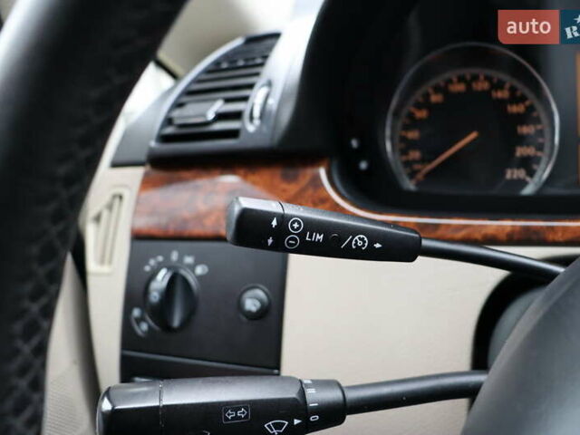 Серый Мерседес Виано, объемом двигателя 2.15 л и пробегом 327 тыс. км за 14900 $, фото 22 на Automoto.ua