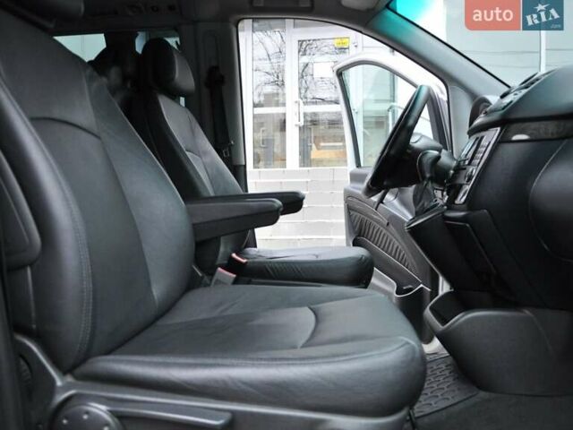 Серый Мерседес Виано, объемом двигателя 2.14 л и пробегом 202 тыс. км за 19900 $, фото 26 на Automoto.ua