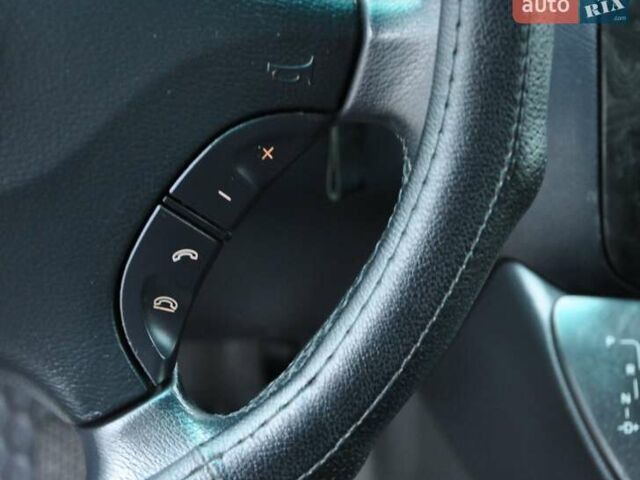 Серый Мерседес Виано, объемом двигателя 2.14 л и пробегом 202 тыс. км за 19900 $, фото 35 на Automoto.ua