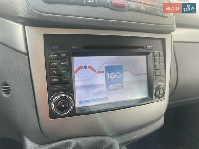 Сірий Мерседес Віано, об'ємом двигуна 2.15 л та пробігом 390 тис. км за 13500 $, фото 18 на Automoto.ua