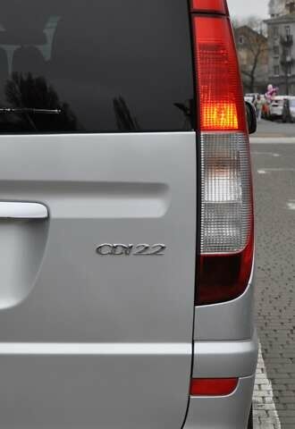 Серый Мерседес Виано, объемом двигателя 2.14 л и пробегом 202 тыс. км за 19900 $, фото 7 на Automoto.ua