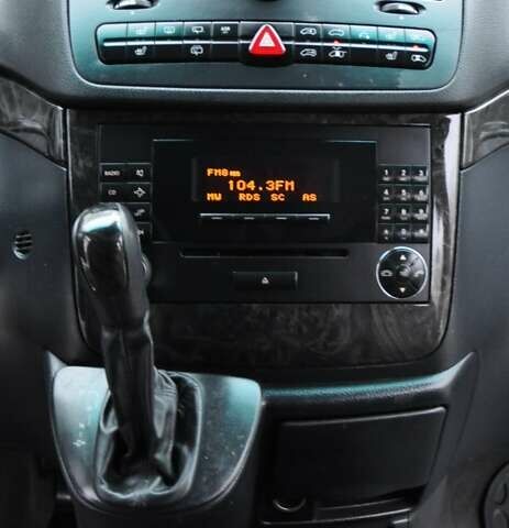 Серый Мерседес Виано, объемом двигателя 2.14 л и пробегом 202 тыс. км за 19900 $, фото 37 на Automoto.ua