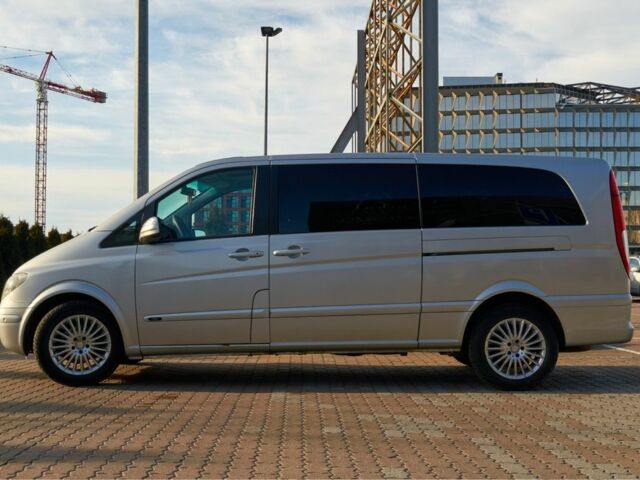 Серый Мерседес Виано, объемом двигателя 2.15 л и пробегом 380 тыс. км за 13500 $, фото 2 на Automoto.ua