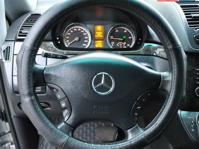 Серый Мерседес Виано, объемом двигателя 2.14 л и пробегом 202 тыс. км за 19900 $, фото 33 на Automoto.ua