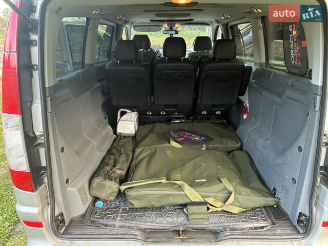 Сірий Мерседес Віано, об'ємом двигуна 2.15 л та пробігом 330 тис. км за 15999 $, фото 7 на Automoto.ua