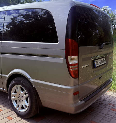 Серый Мерседес Виано, объемом двигателя 2.14 л и пробегом 315 тыс. км за 19500 $, фото 4 на Automoto.ua