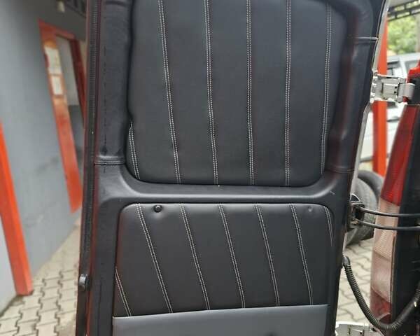 Серый Мерседес Виано, объемом двигателя 3 л и пробегом 342 тыс. км за 18500 $, фото 10 на Automoto.ua