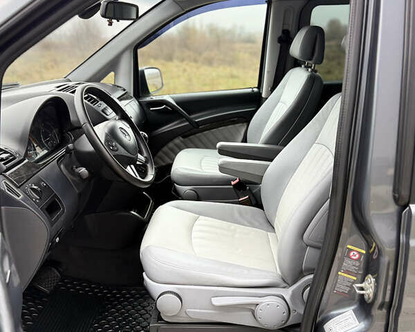 Серый Мерседес Виано, объемом двигателя 3 л и пробегом 279 тыс. км за 22500 $, фото 11 на Automoto.ua