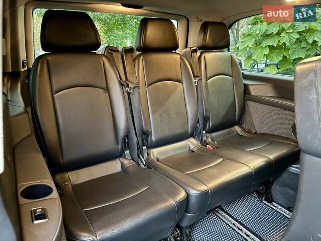 Серый Мерседес Виано, объемом двигателя 2.99 л и пробегом 396 тыс. км за 22000 $, фото 10 на Automoto.ua