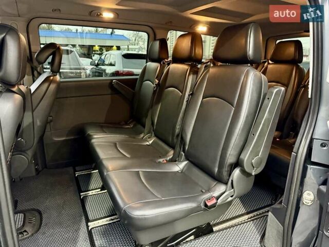 Серый Мерседес Виано, объемом двигателя 2.99 л и пробегом 396 тыс. км за 22000 $, фото 9 на Automoto.ua