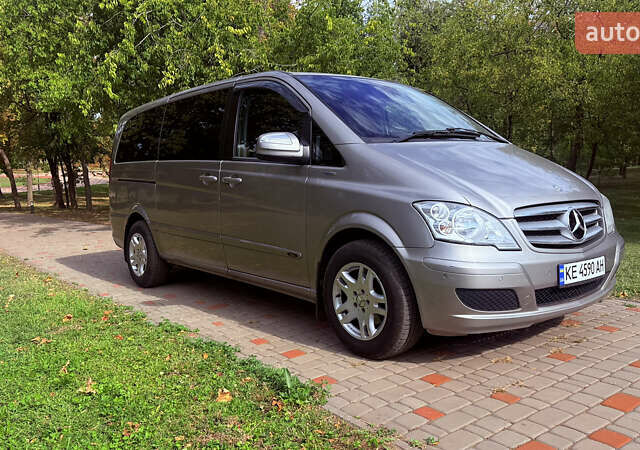 Серый Мерседес Виано, объемом двигателя 2.14 л и пробегом 315 тыс. км за 19500 $, фото 6 на Automoto.ua