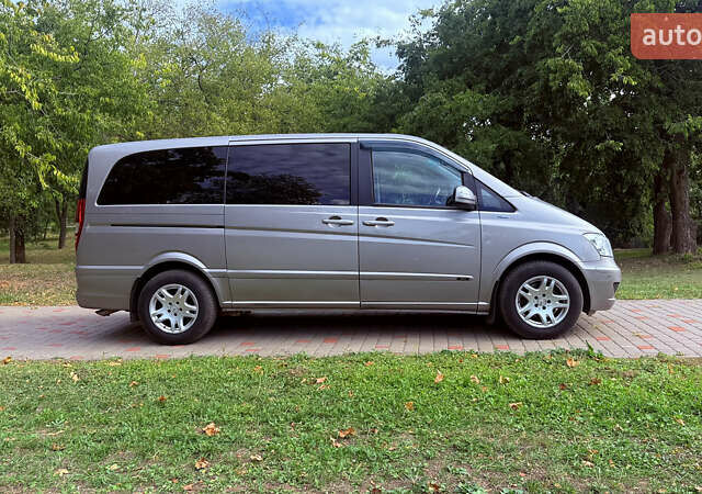 Серый Мерседес Виано, объемом двигателя 2.14 л и пробегом 315 тыс. км за 19500 $, фото 1 на Automoto.ua