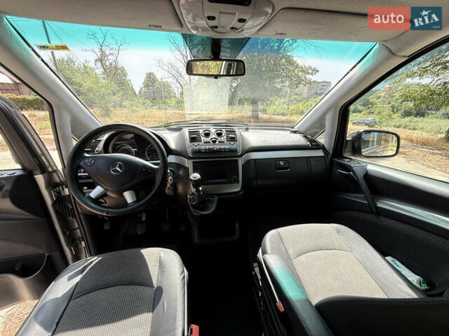 Серый Мерседес Виано, объемом двигателя 2.14 л и пробегом 315 тыс. км за 19500 $, фото 10 на Automoto.ua