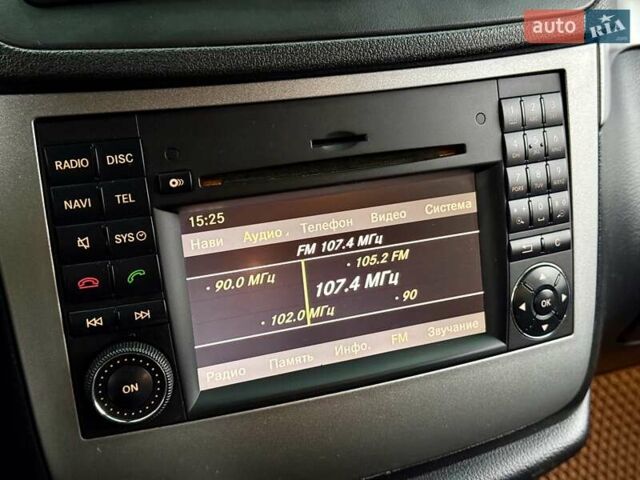 Серый Мерседес Виано, объемом двигателя 2.99 л и пробегом 396 тыс. км за 22000 $, фото 17 на Automoto.ua