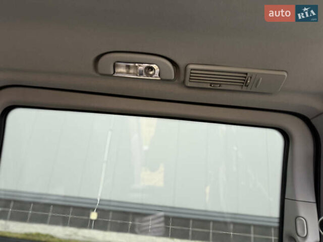 Серый Мерседес Виано, объемом двигателя 3 л и пробегом 279 тыс. км за 22500 $, фото 28 на Automoto.ua