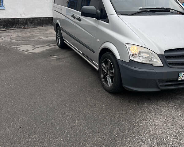 Серый Мерседес Виано, объемом двигателя 2.14 л и пробегом 206 тыс. км за 11900 $, фото 1 на Automoto.ua