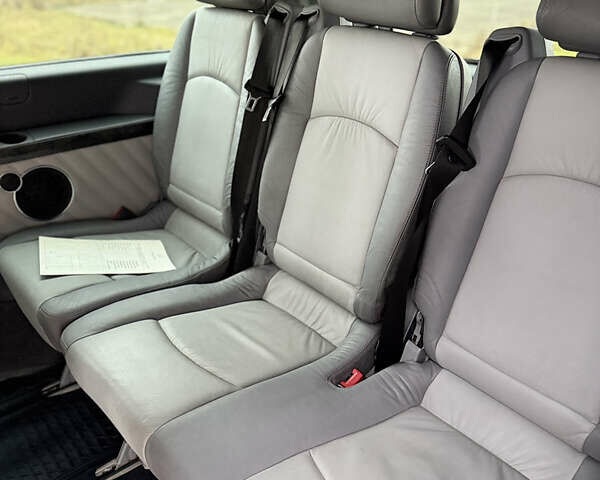 Серый Мерседес Виано, объемом двигателя 3 л и пробегом 279 тыс. км за 22500 $, фото 34 на Automoto.ua