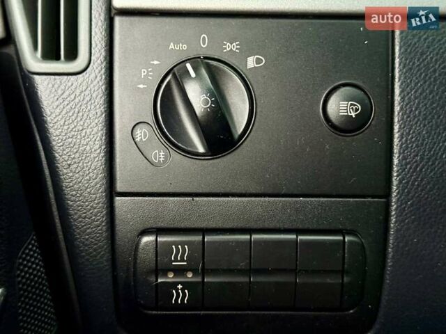 Серый Мерседес Виано, объемом двигателя 2.99 л и пробегом 396 тыс. км за 22000 $, фото 19 на Automoto.ua