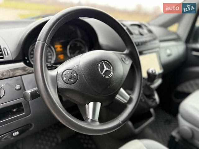 Серый Мерседес Виано, объемом двигателя 3 л и пробегом 279 тыс. км за 22500 $, фото 36 на Automoto.ua