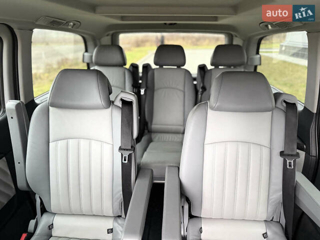 Серый Мерседес Виано, объемом двигателя 3 л и пробегом 279 тыс. км за 22500 $, фото 17 на Automoto.ua