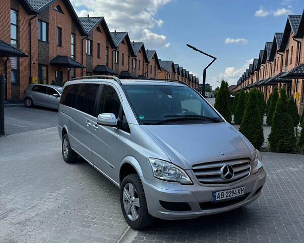 Серый Мерседес Виано, объемом двигателя 2.14 л и пробегом 390 тыс. км за 19000 $, фото 4 на Automoto.ua