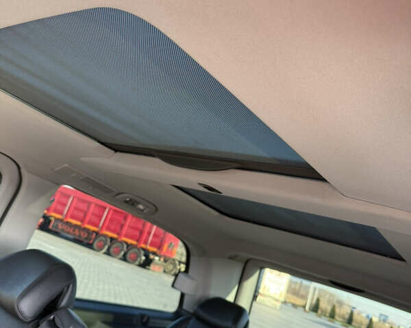 Серый Мерседес Виано, объемом двигателя 2.99 л и пробегом 289 тыс. км за 24500 $, фото 14 на Automoto.ua