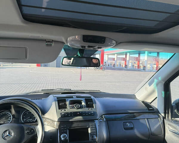 Серый Мерседес Виано, объемом двигателя 2.99 л и пробегом 289 тыс. км за 24500 $, фото 13 на Automoto.ua