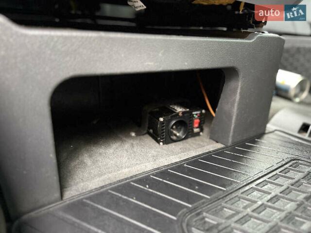 Серый Мерседес Виано, объемом двигателя 3 л и пробегом 279 тыс. км за 22500 $, фото 35 на Automoto.ua