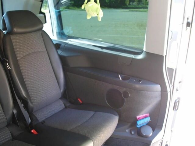 Серый Мерседес Виано, объемом двигателя 3 л и пробегом 224 тыс. км за 7700 $, фото 17 на Automoto.ua