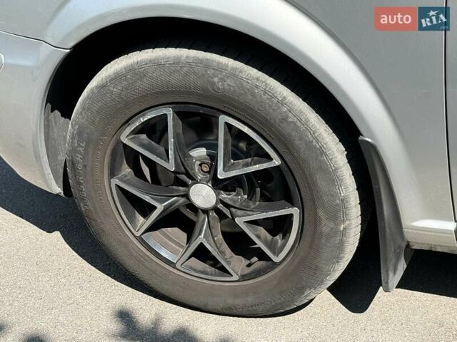 Серый Мерседес Виано, объемом двигателя 2.14 л и пробегом 293 тыс. км за 17900 $, фото 22 на Automoto.ua