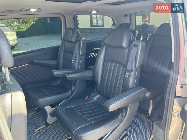 Мерседес Виано 2012 в Кицмане на Automoto.ua Серый Мерседес Виано, объемом двигателя 2.14 л и пробегом 248 тыс. км за 21422 $, фото 11 на Automoto.ua