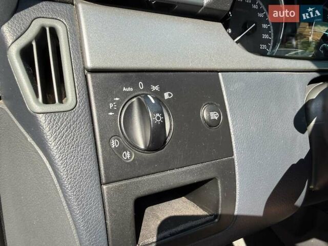 Серый Мерседес Виано, объемом двигателя 2.14 л и пробегом 293 тыс. км за 17900 $, фото 28 на Automoto.ua