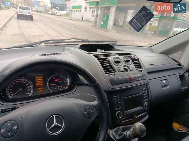 Серый Мерседес Виано, объемом двигателя 2.14 л и пробегом 371 тыс. км за 14000 $, фото 4 на Automoto.ua