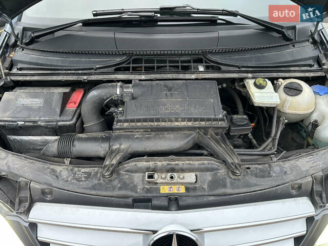 Серый Мерседес Виано, объемом двигателя 2.14 л и пробегом 392 тыс. км за 24000 $, фото 30 на Automoto.ua